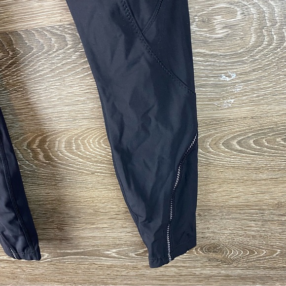 Lululemon reflective leggings high rise EUC Size 6 - Picture 8 of 16